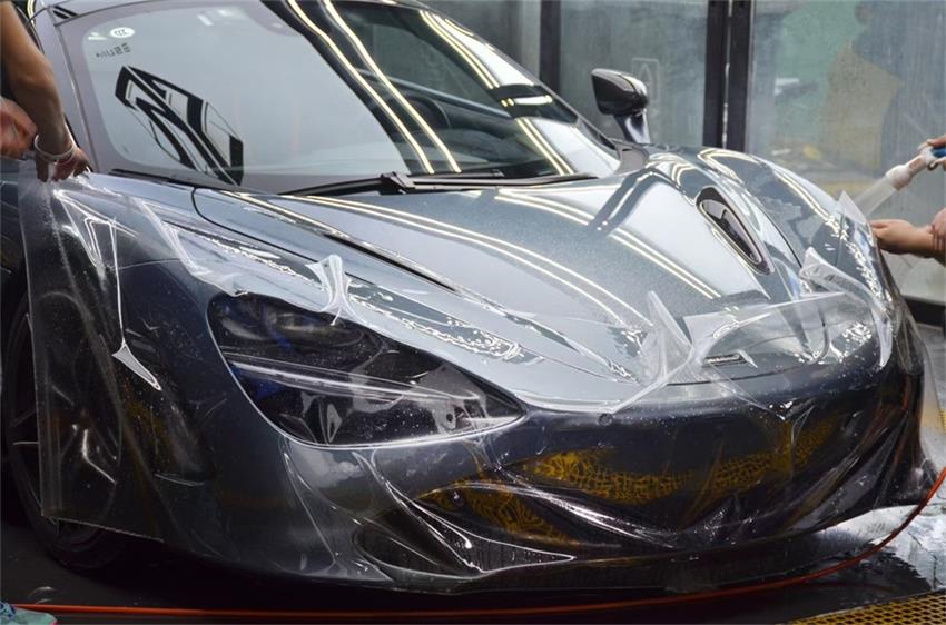 車身貼膜：汽車保護(hù)膜貼車頂有沒有用？