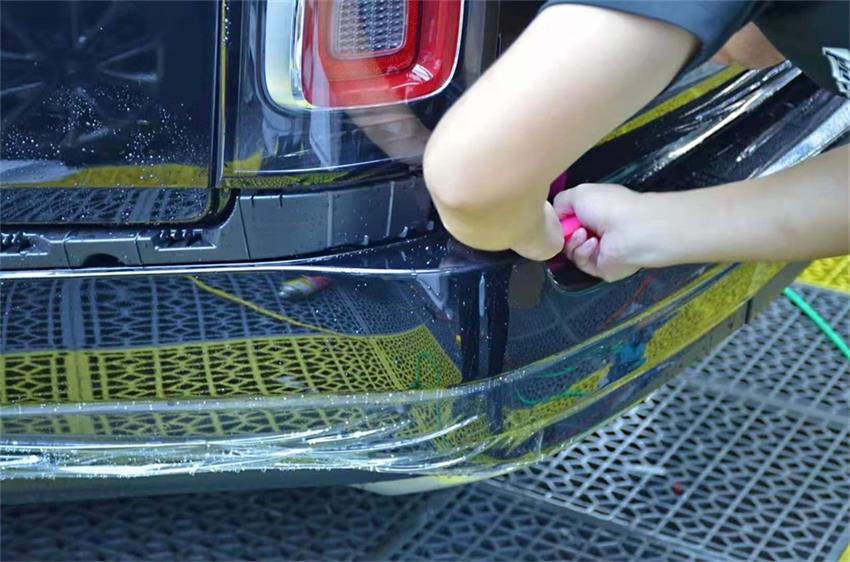 車(chē)身貼膜：貼膜的時(shí)候車(chē)主有哪些注意事項(xiàng)？
